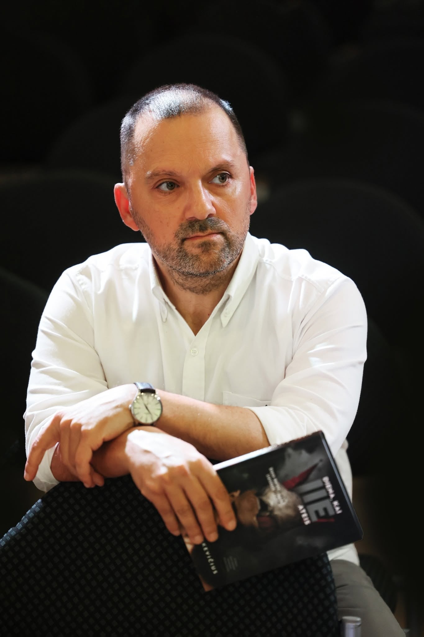 Giedrius Petkevičius su knyga