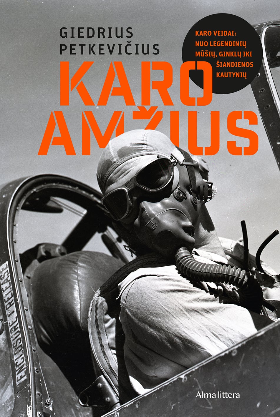 Giedriaus Petkevičiaus knygos „Karo amžius“ viršelis